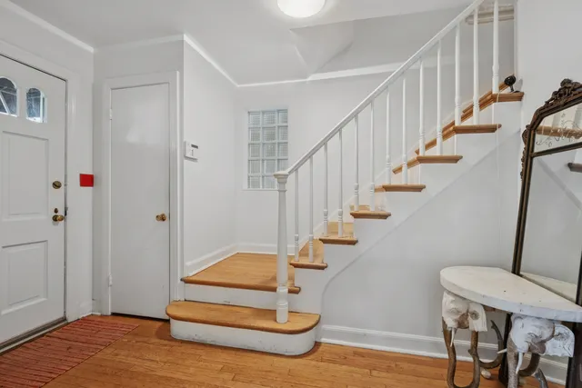 $790,000 | 5228 North Virginia Avenue, Chicago, IL 60625