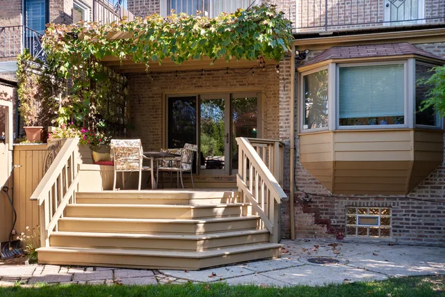 $790,000 | 5228 North Virginia Avenue, Chicago, IL 60625