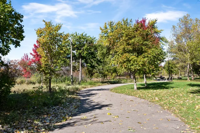 $790,000 | 5228 North Virginia Avenue, Chicago, IL 60625