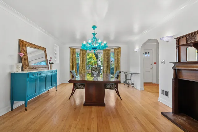 $790,000 | 5228 North Virginia Avenue, Chicago, IL 60625