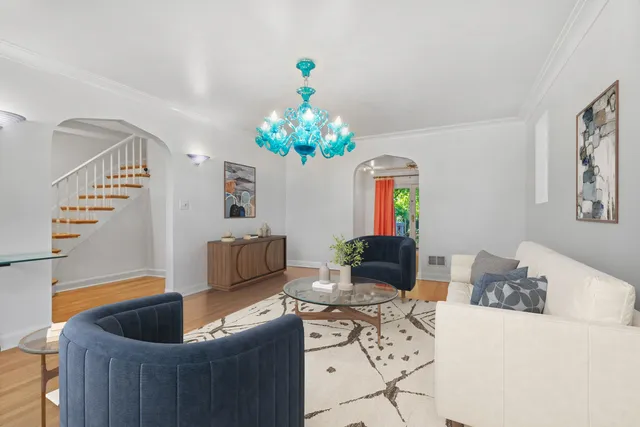 $790,000 | 5228 North Virginia Avenue, Chicago, IL 60625