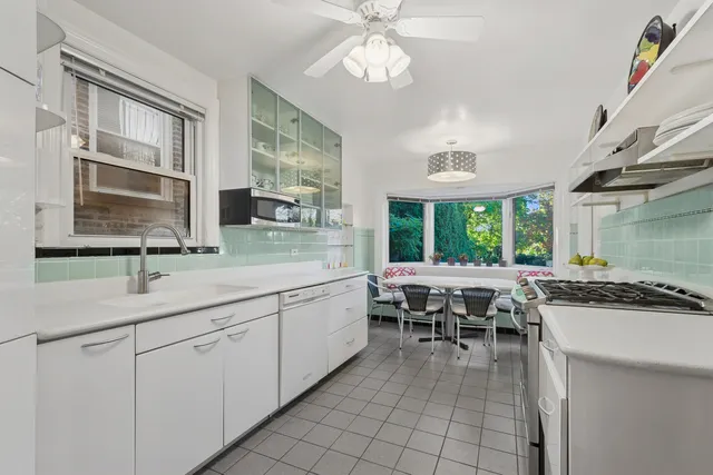 $790,000 | 5228 North Virginia Avenue, Chicago, IL 60625