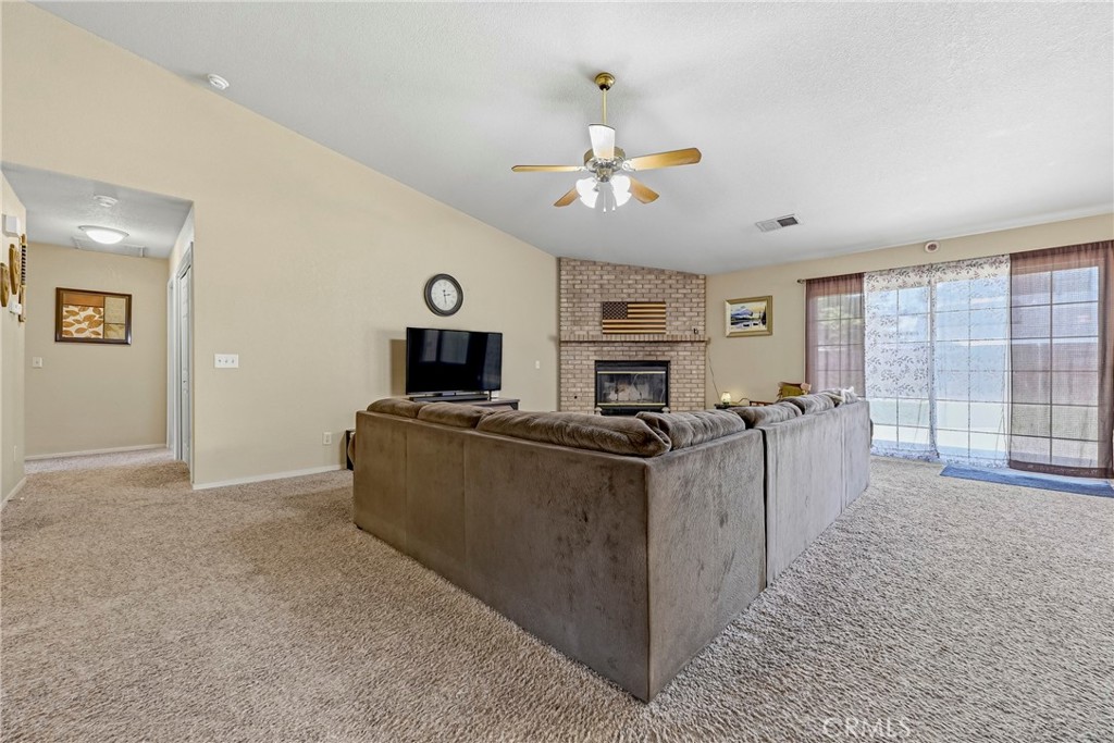 1165 Inspiration Point Court Merced, CA 95340 - Photo 7 of 34