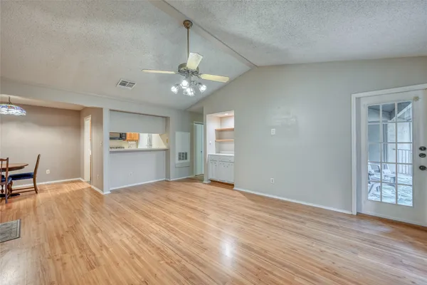 $1,450 | 1202 Thorpe Lane, Unit 616, San Marcos, TX 78666