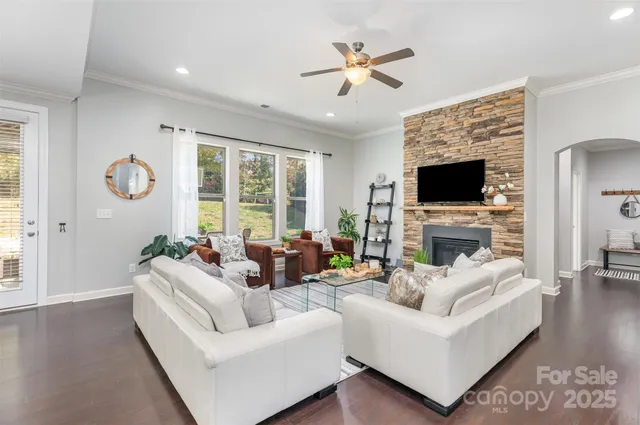 $740,000 | 1331 Cilantro Court, Tega Cay, SC 29708