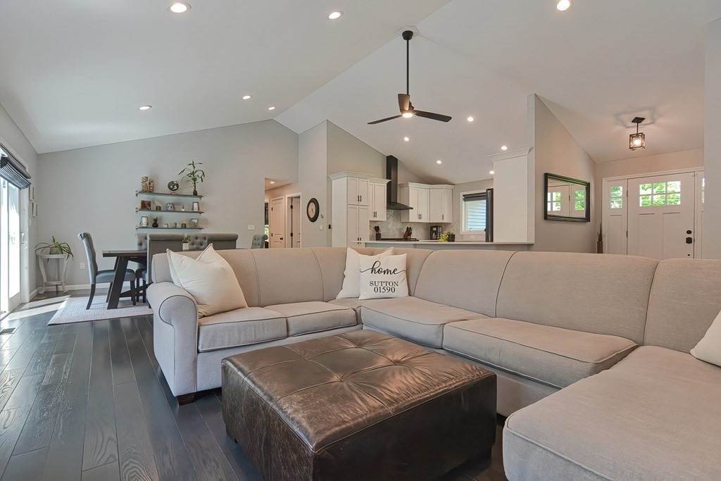 10 Lincoln Road Sutton, MA 01590 - Photo 15 of 42