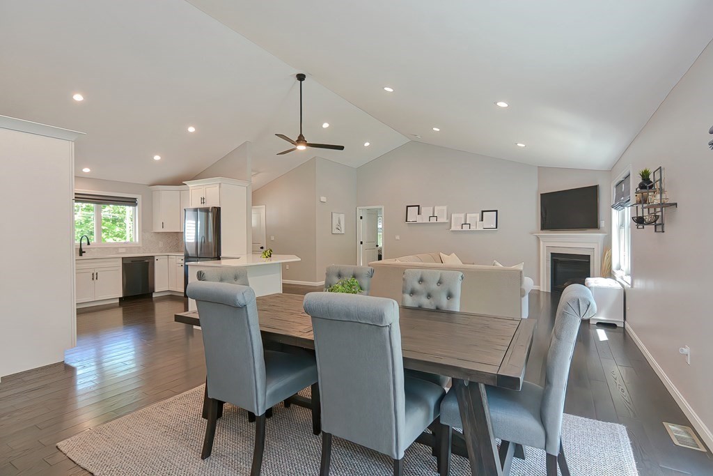 10 Lincoln Road Sutton, MA 01590 - Photo 19 of 42