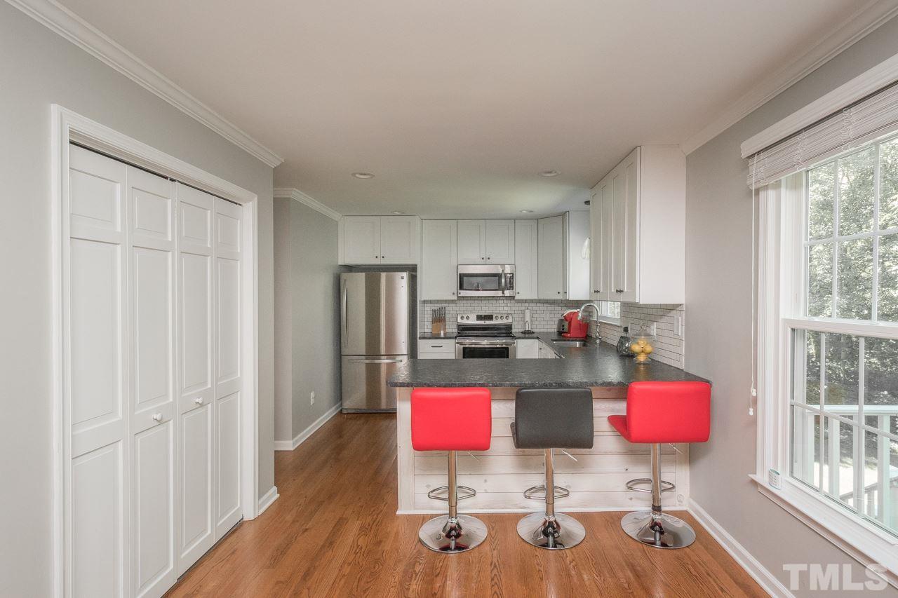 306 Arlington Ridge Cary, NC 27513 - Photo 10 of 30 Gallery Image 10