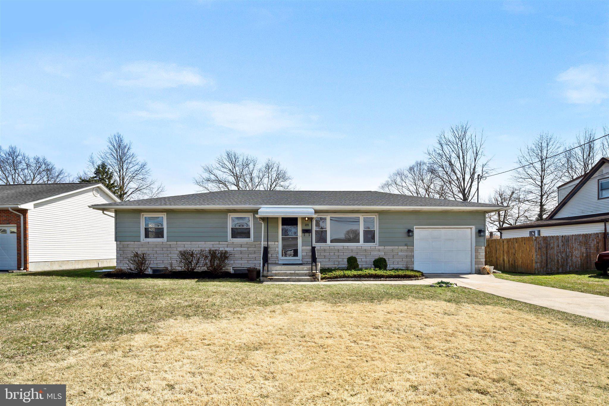 272 George Dye Road Trenton, NJ 08690 - Photo 2 of 27 Gallery Image 2