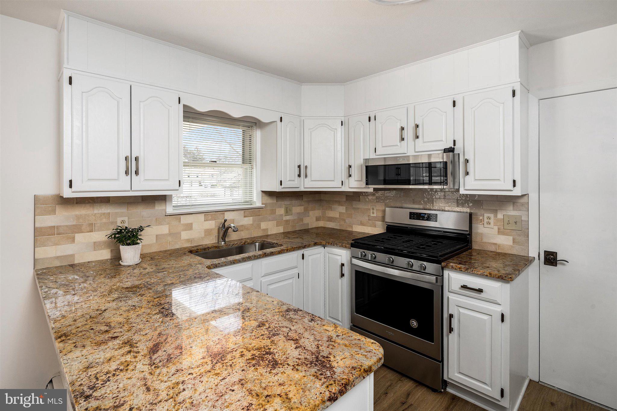 272 George Dye Road Trenton, NJ 08690 - Photo 11 of 27 Gallery Image 11