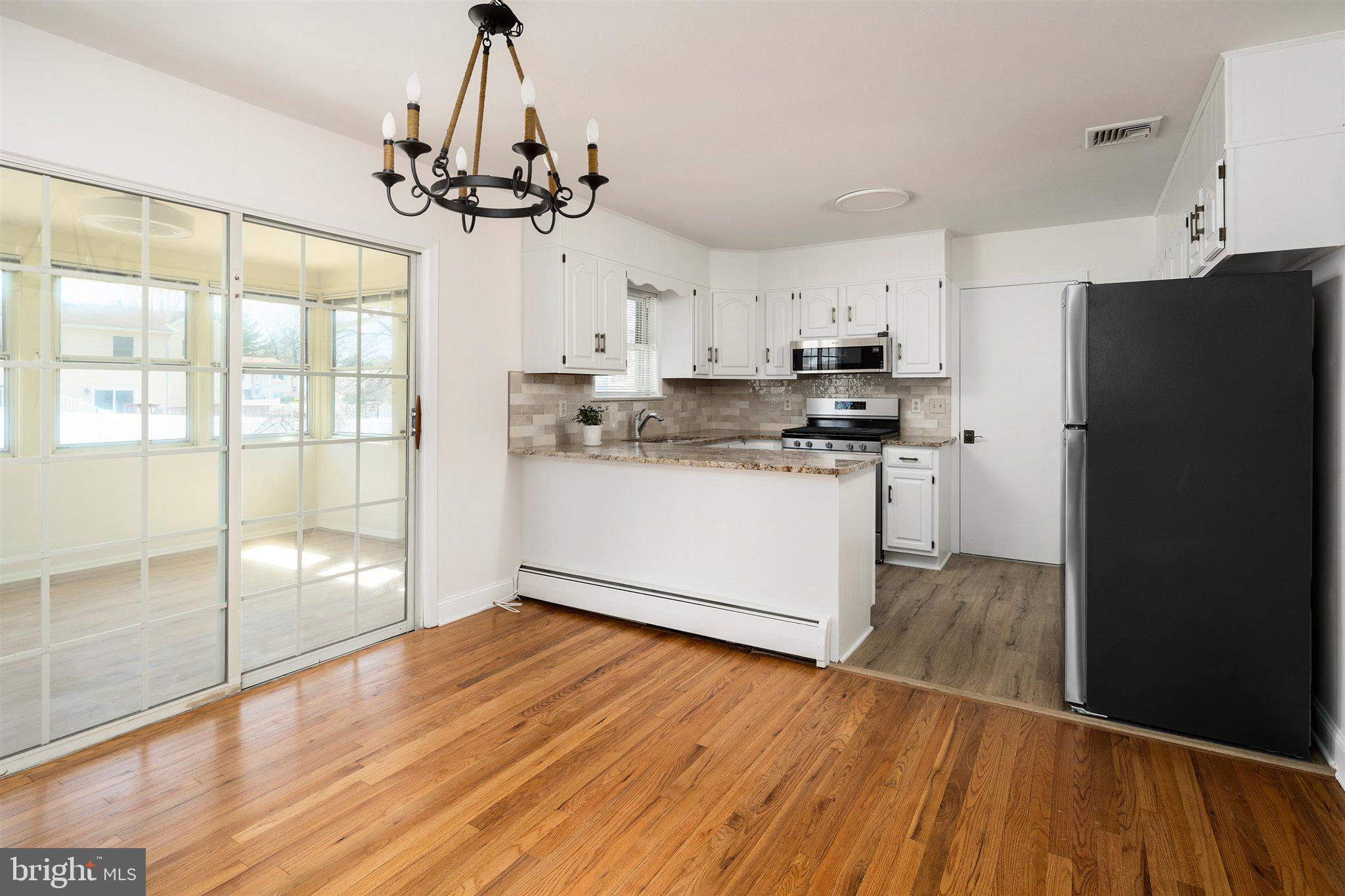 272 George Dye Road Trenton, NJ 08690 - Photo 8 of 27 Gallery Image 8