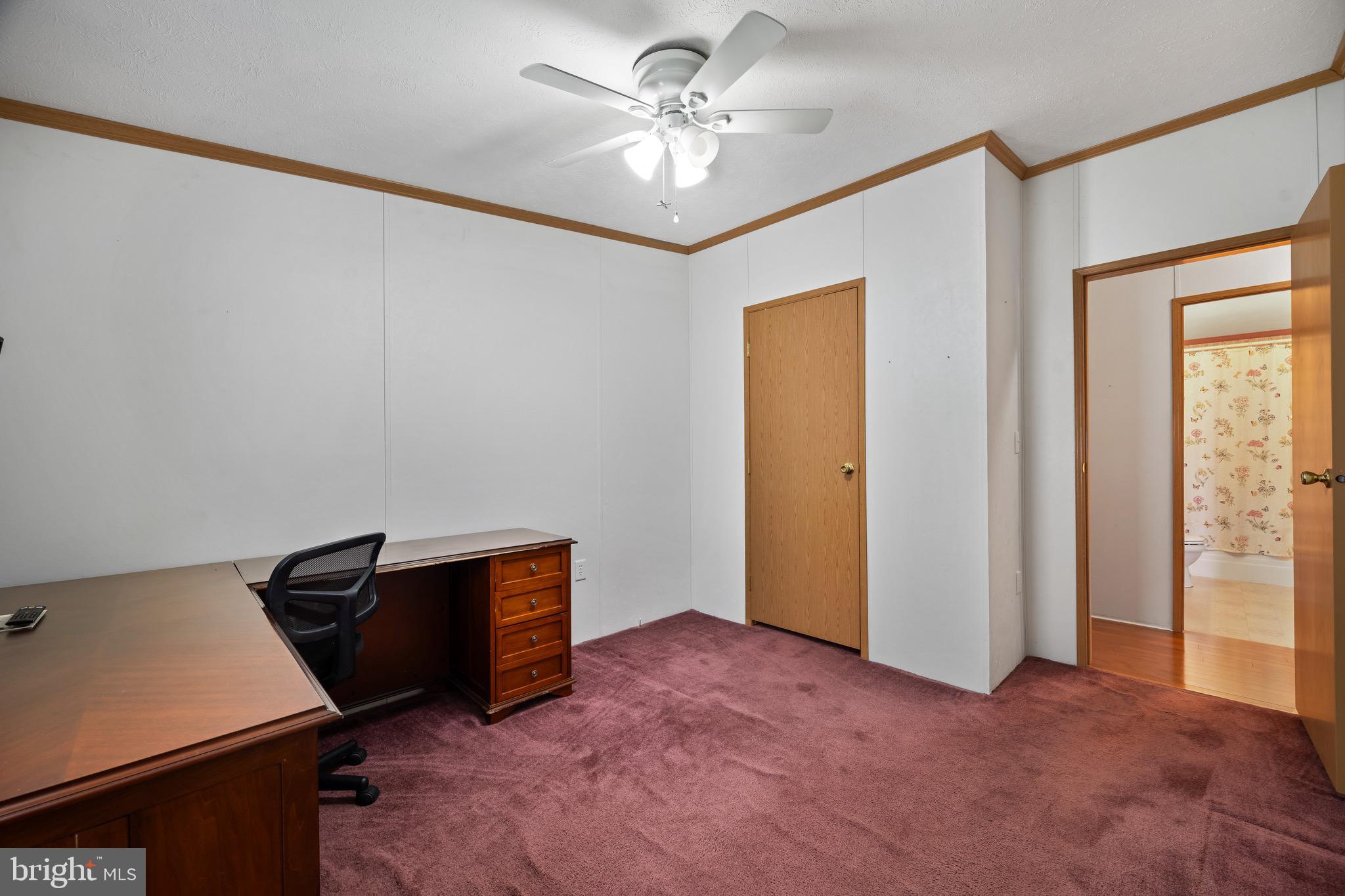 29 Oak Drive, Unit D Sicklerville, NJ 08081 - Photo 16 of 23 a view of workspace with window