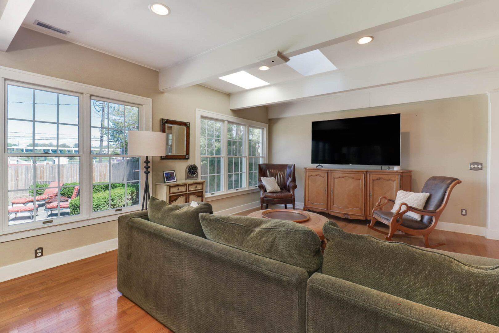 1202 Elmwood Road Bloomington, IL 61701 - Photo 23 of 94