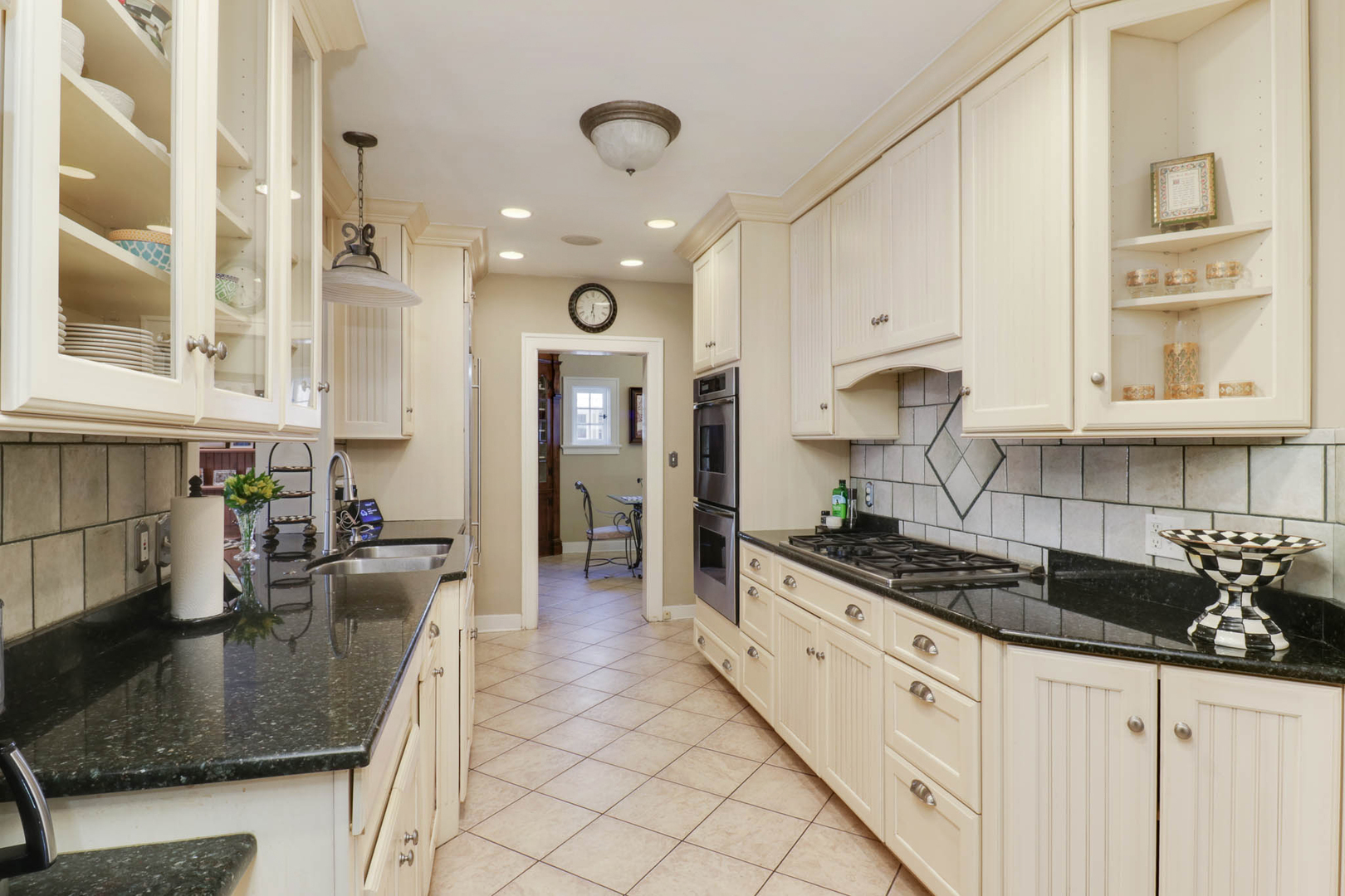 1202 Elmwood Road Bloomington, IL 61701 - Photo 30 of 94