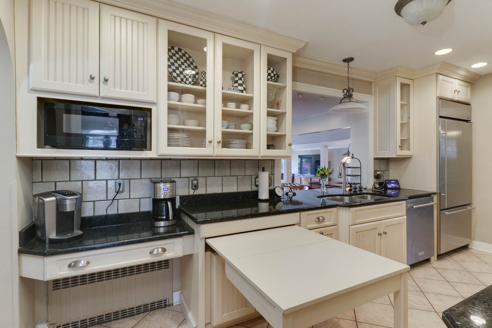1202 Elmwood Road Bloomington, IL 61701 - Photo 32 of 94