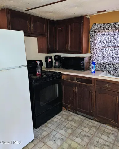 $110,000 | 121 Bushnell Road, Mayfield, NY 12117