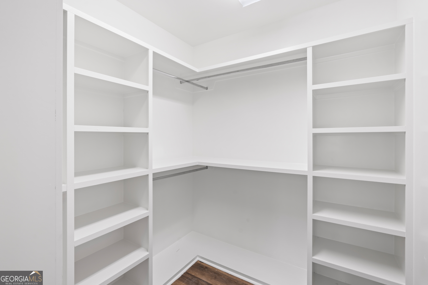 2830 Loch Laurel Road Valdosta, GA 31601 - Photo 23 of 40 a view of an empty walk in closet