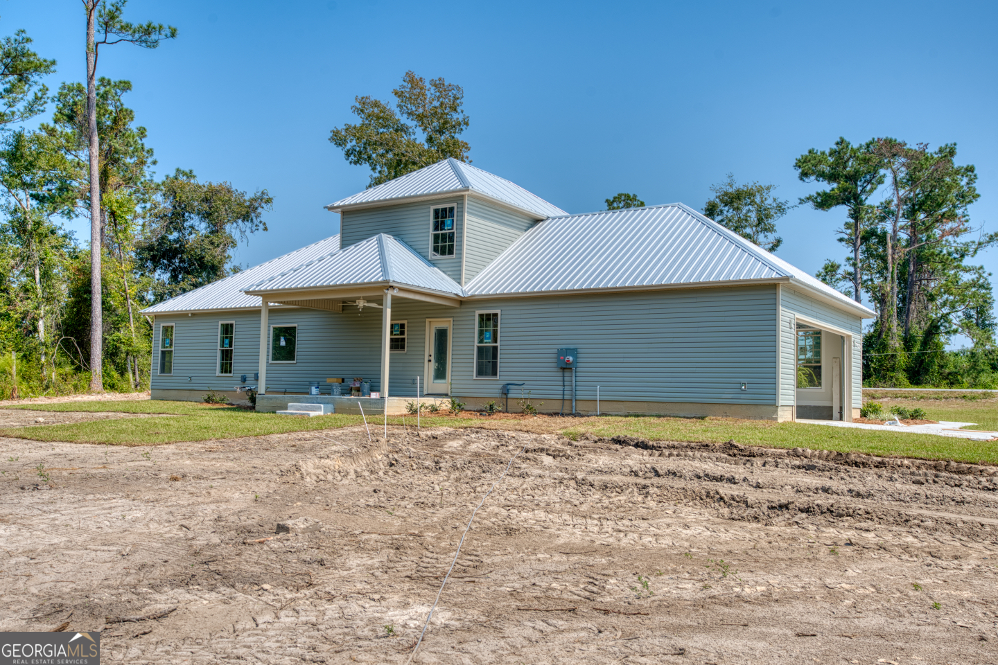 2830 Loch Laurel Road Valdosta, GA 31601 - Photo 31 of 40 a front view of a house with a yard