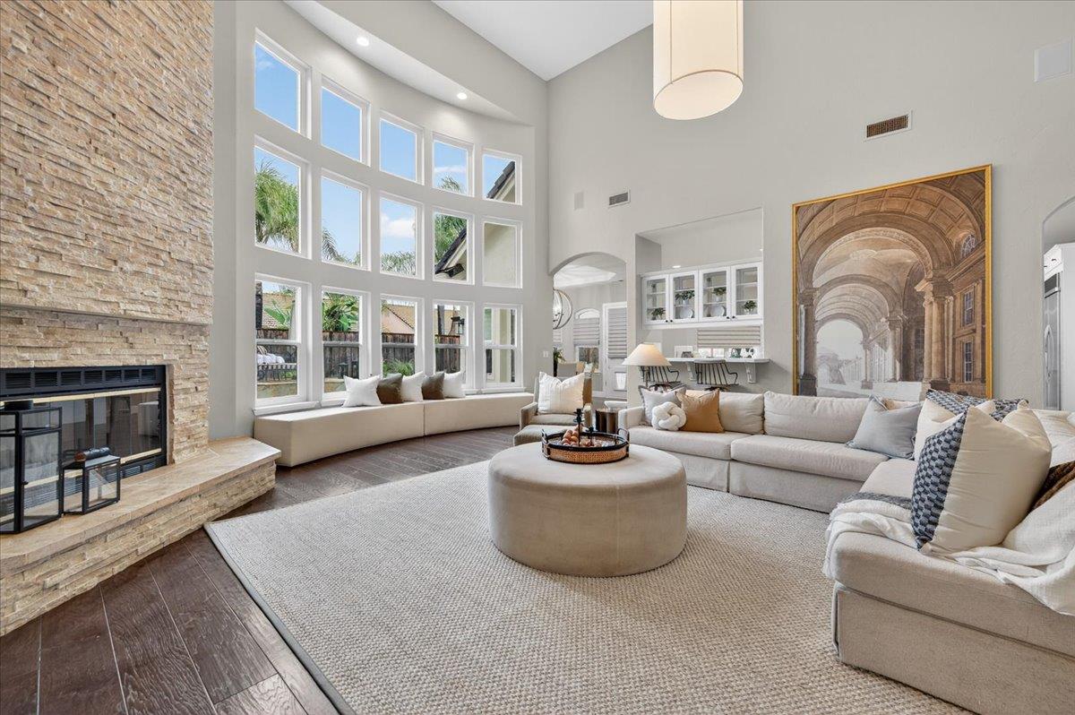 2205 West Fir Avenue Fresno, CA 93711 - Photo 11 of 72