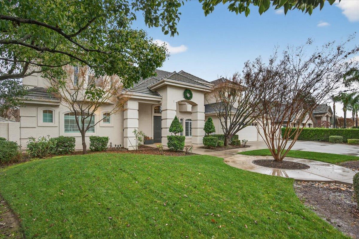 2205 West Fir Avenue Fresno, CA 93711 - Photo 2 of 72