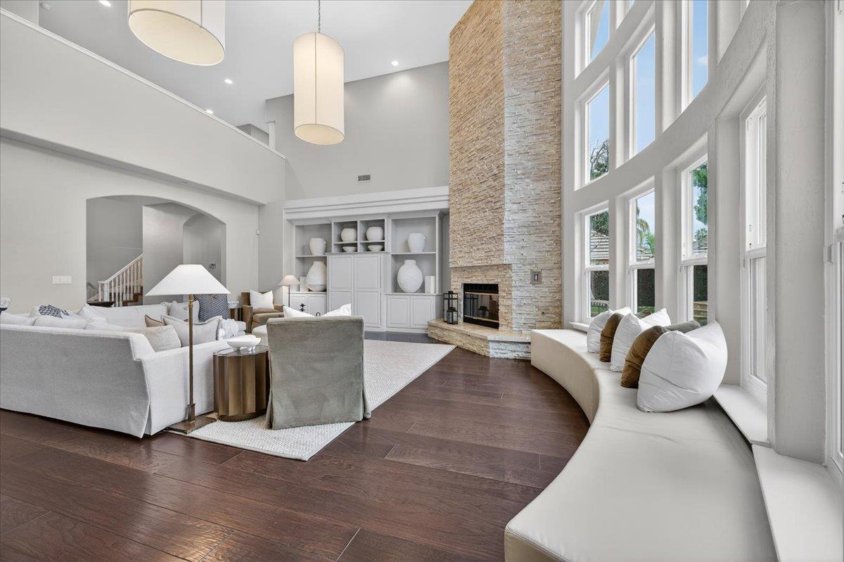 2205 West Fir Avenue Fresno, CA 93711 - Photo 8 of 72