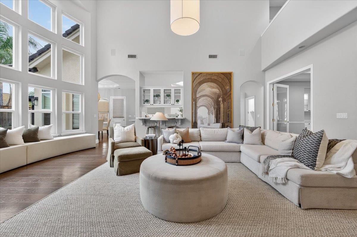 2205 West Fir Avenue Fresno, CA 93711 - Photo 10 of 72