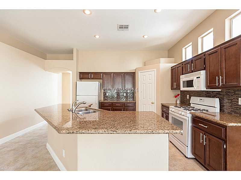 1491 Rancho Ridge Drive Henderson, NV 89012 - Photo 8 of 27 Kitchen.