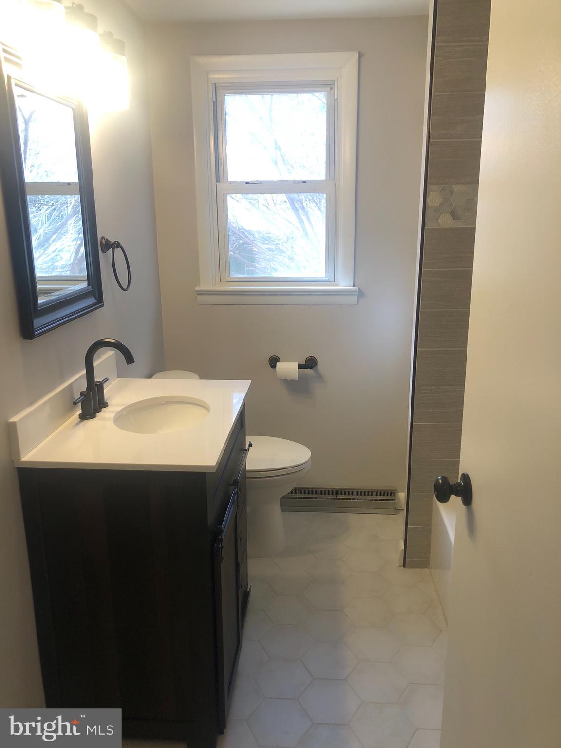2060 Teslin Road York, PA 17404 - Photo 14 of 17 Hall Full Bath