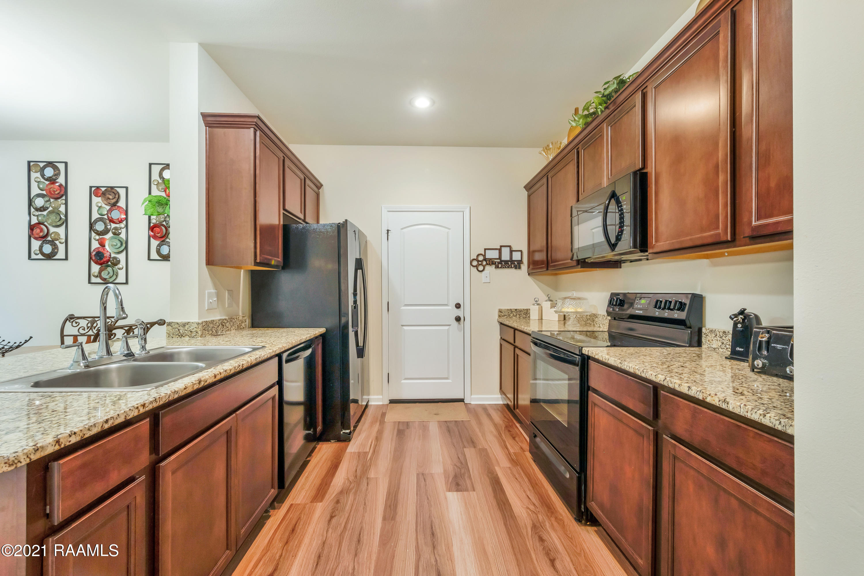 304 Springsteen Lane Lafayette, LA 70507 - Photo 9 of 25 Gallery Image 9