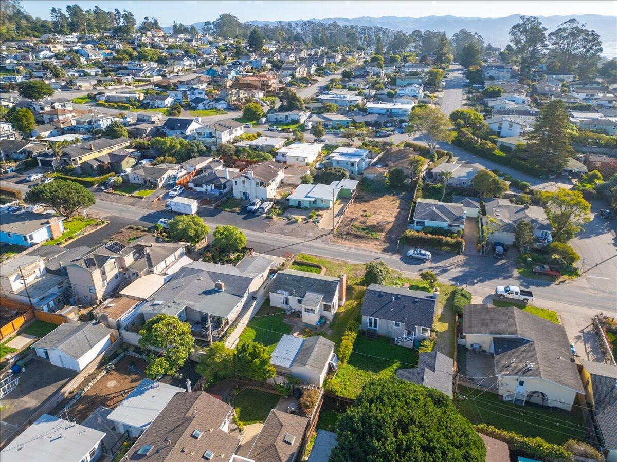 925 Pecho Street Morro Bay, CA 93442 - Photo 47 of 54 an aerial view of a city with lots of residential buildings