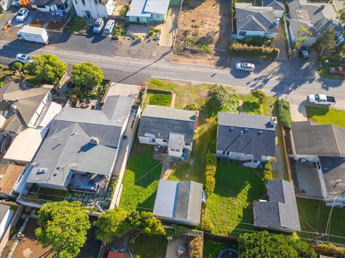 925 Pecho Street Morro Bay, CA 93442 - Photo 48 of 54 an aerial view of residential houses with outdoor space