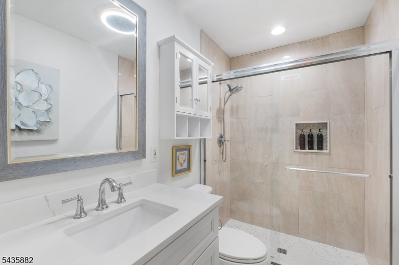 8 Robin Road Somerville, NJ 08876 - Photo 15 of 32