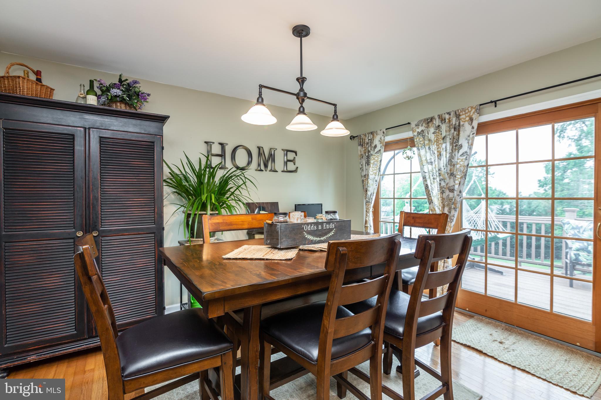3307 Hayes Road Norristown, PA 19403 - Photo 9 of 30 Dining area....sliders to rear, upper deck !