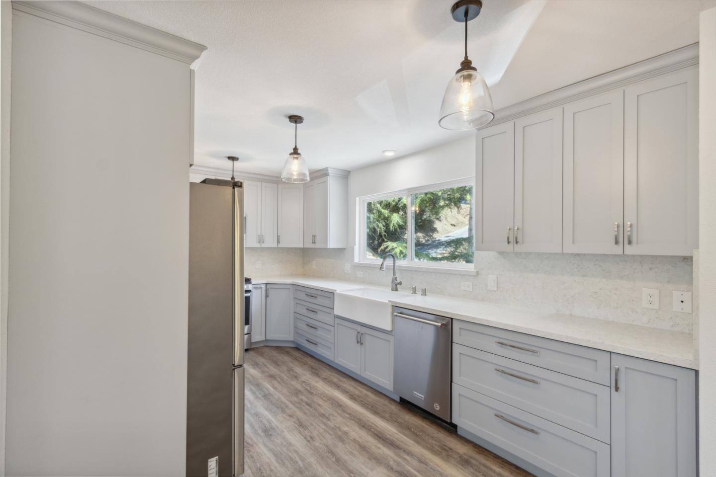 24895 Skyland Road Los Gatos, CA 95033 - Photo 12 of 113