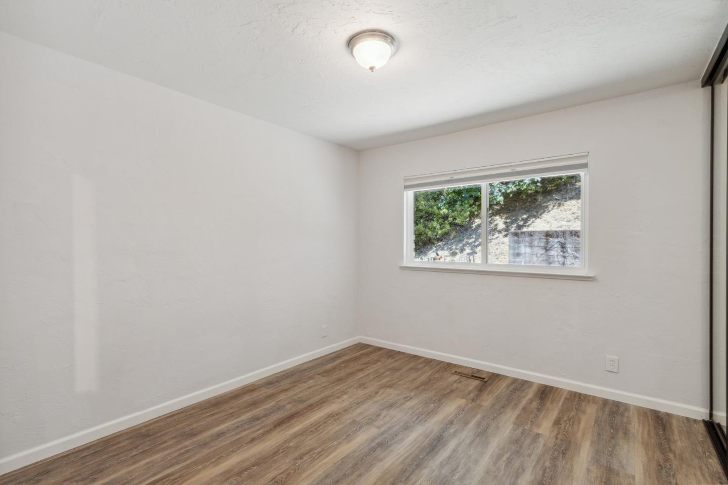 24895 Skyland Road Los Gatos, CA 95033 - Photo 39 of 113