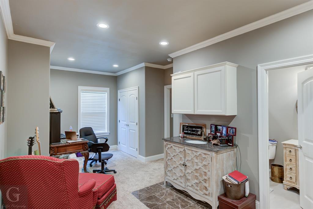 7453 Shirley Francis Road Shreveport, LA 71129 - Photo 22 of 29 a living room with furniture and a window