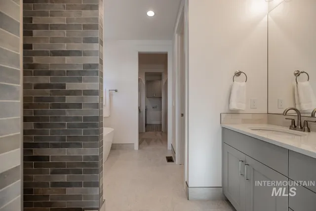 $549,900 | 10285 Stony Oak Street, Nampa, ID 83687