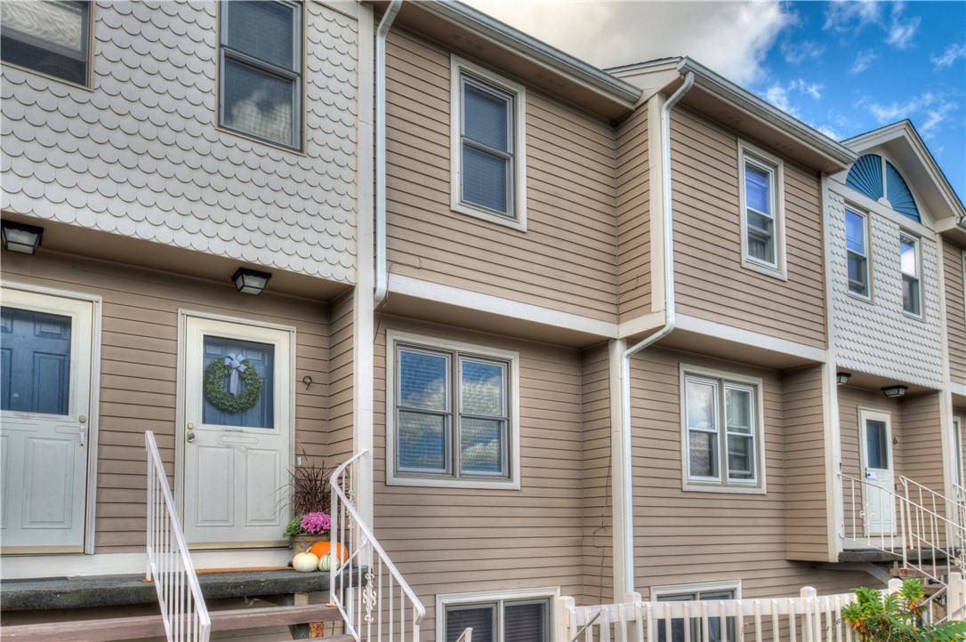 3399 Post Road, Unit 9 Warwick, RI 02886 - Photo 25 of 26 Unit #9 move in ready!