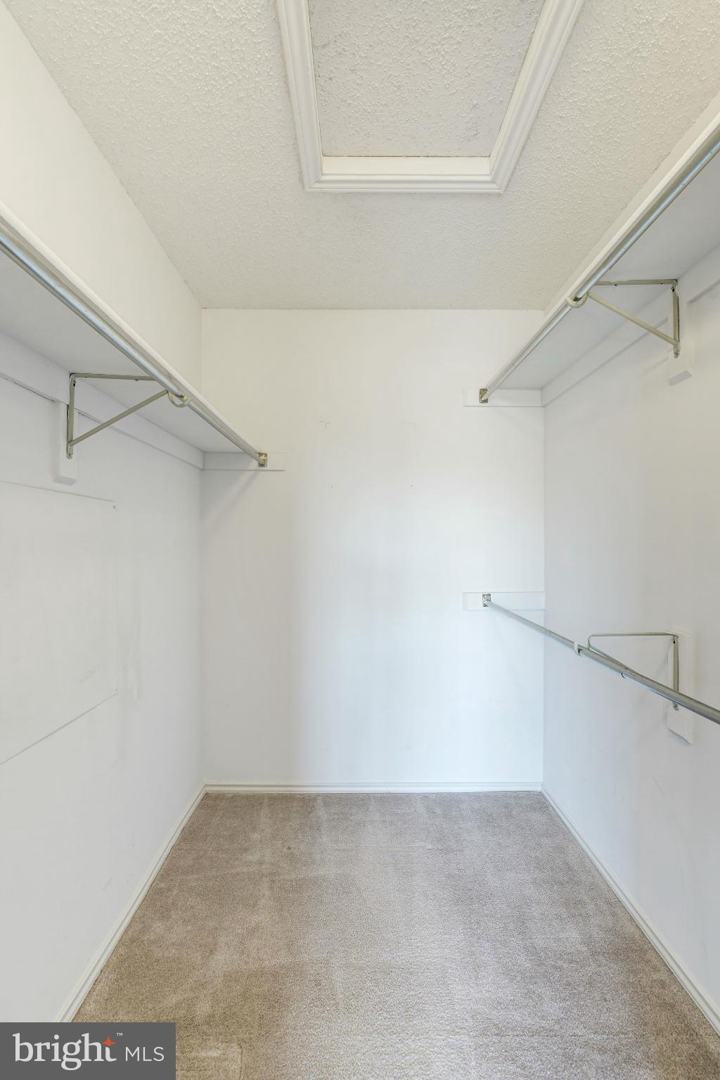 20951 Timber Ridge Terrace, Unit 302 Ashburn, VA 20147 - Photo 16 of 23 Bedroom (Master)