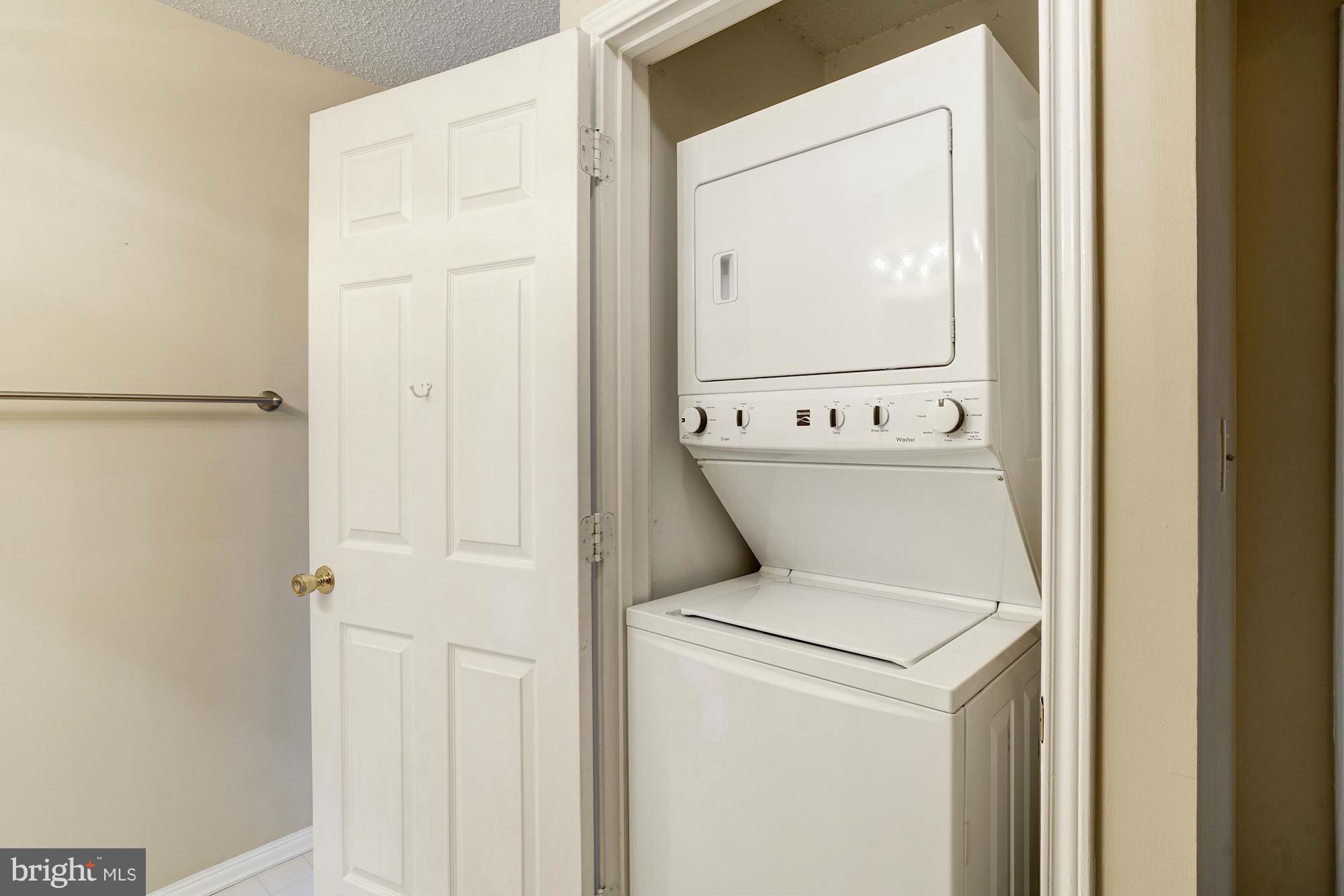 20951 Timber Ridge Terrace, Unit 302 Ashburn, VA 20147 - Photo 19 of 23 Interior (General)