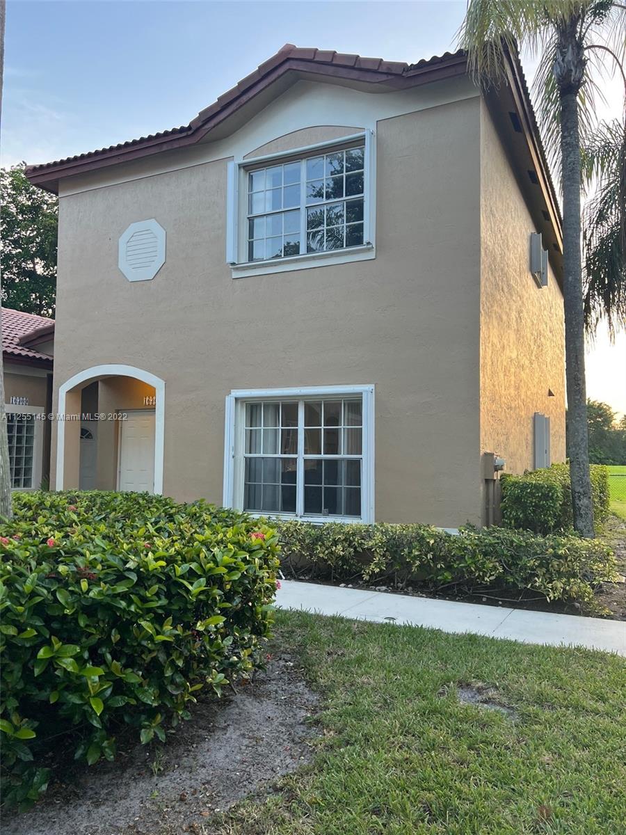 16307 Emerald Cove Road Weston, FL 33331 - Photo 1 of 17