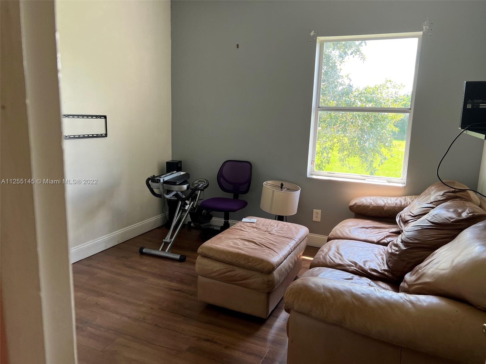 16307 Emerald Cove Road Weston, FL 33331 - Photo 12 of 17