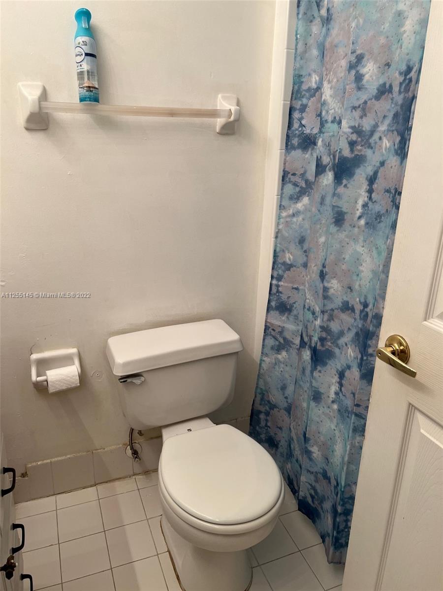 16307 Emerald Cove Road Weston, FL 33331 - Photo 17 of 17