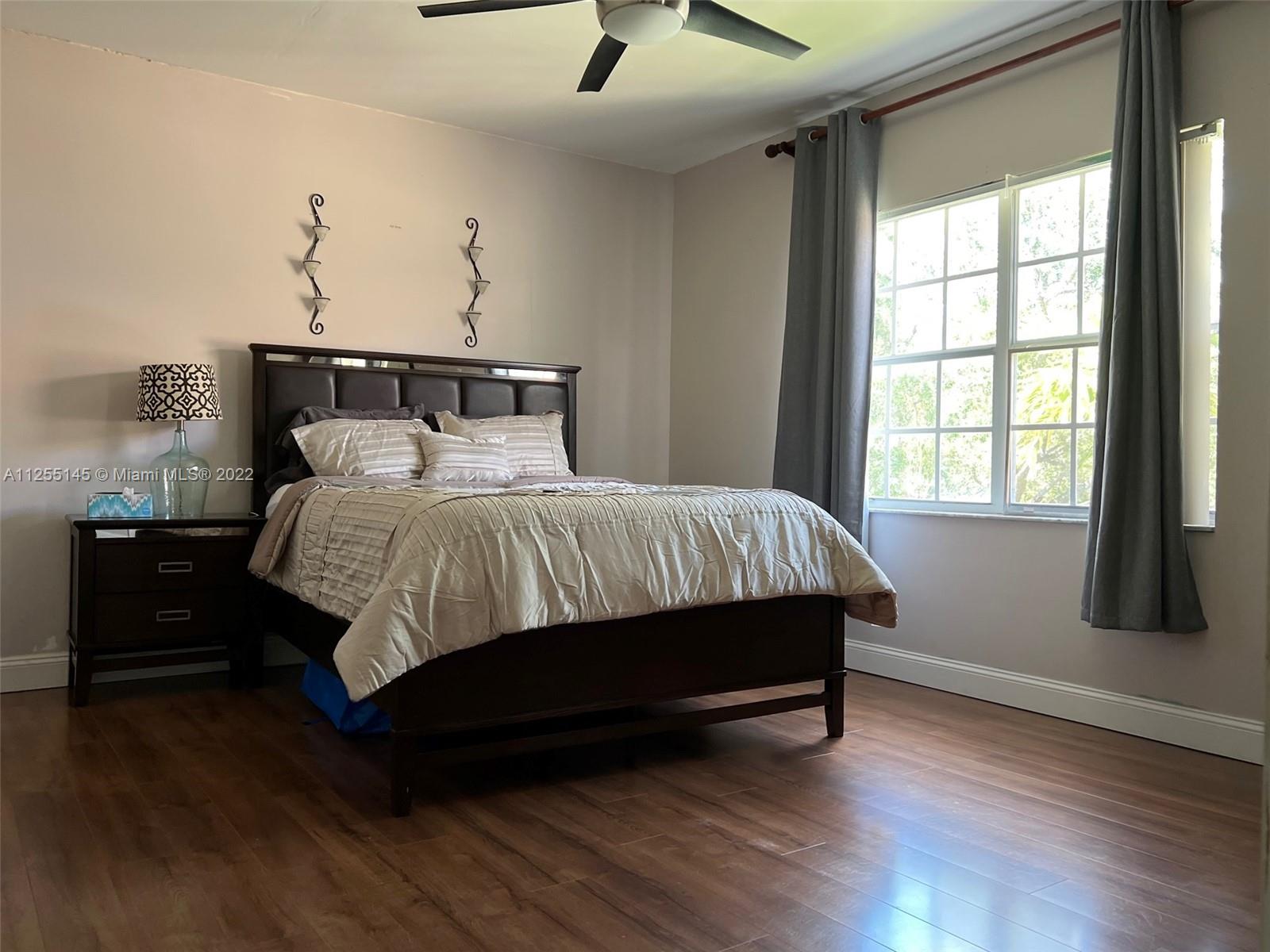 16307 Emerald Cove Road Weston, FL 33331 - Photo 7 of 17