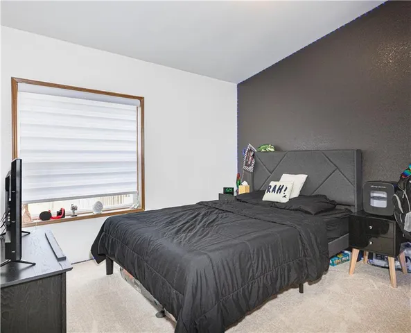 $379,900 | 1405 East State Rte Vv, Pleasant Hill, MO 64080