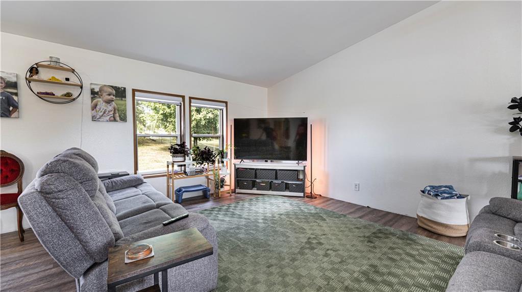 1405 East State Rte Vv Pleasant Hill, MO 64080 - Photo 6 of 25