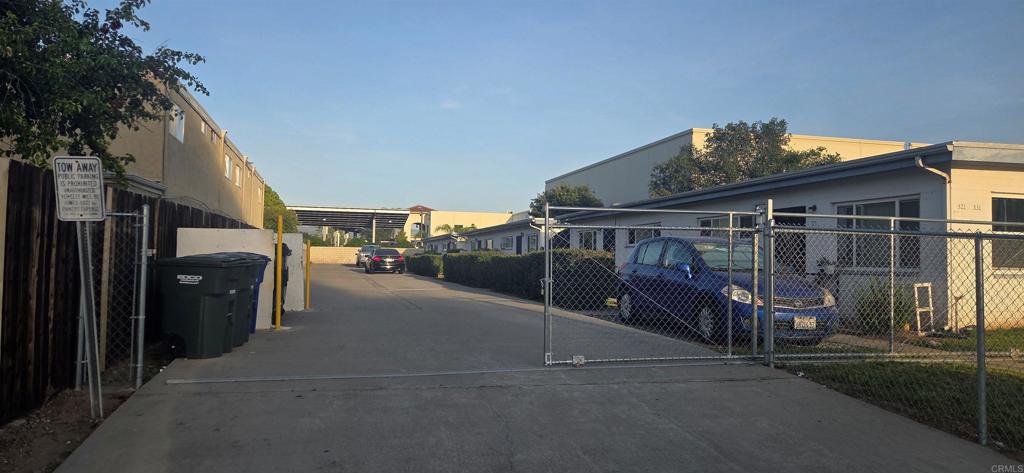 321-331 Roanoke Road El Cajon, CA 92020 - Photo 3 of 18