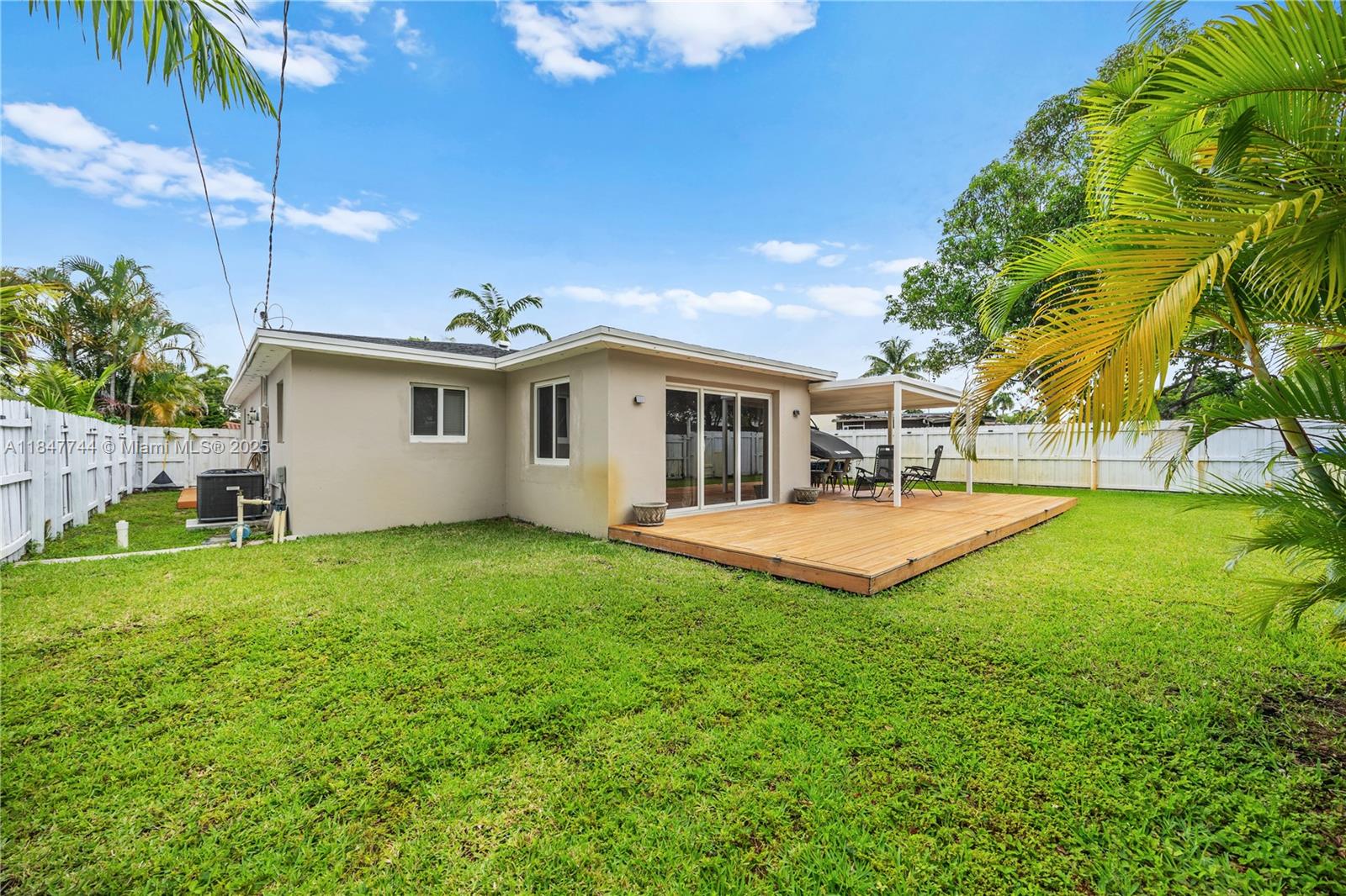 3246 Pierce Street Hollywood, FL 33021 - Photo 33 of 41 a view of outdoor space yard and patio