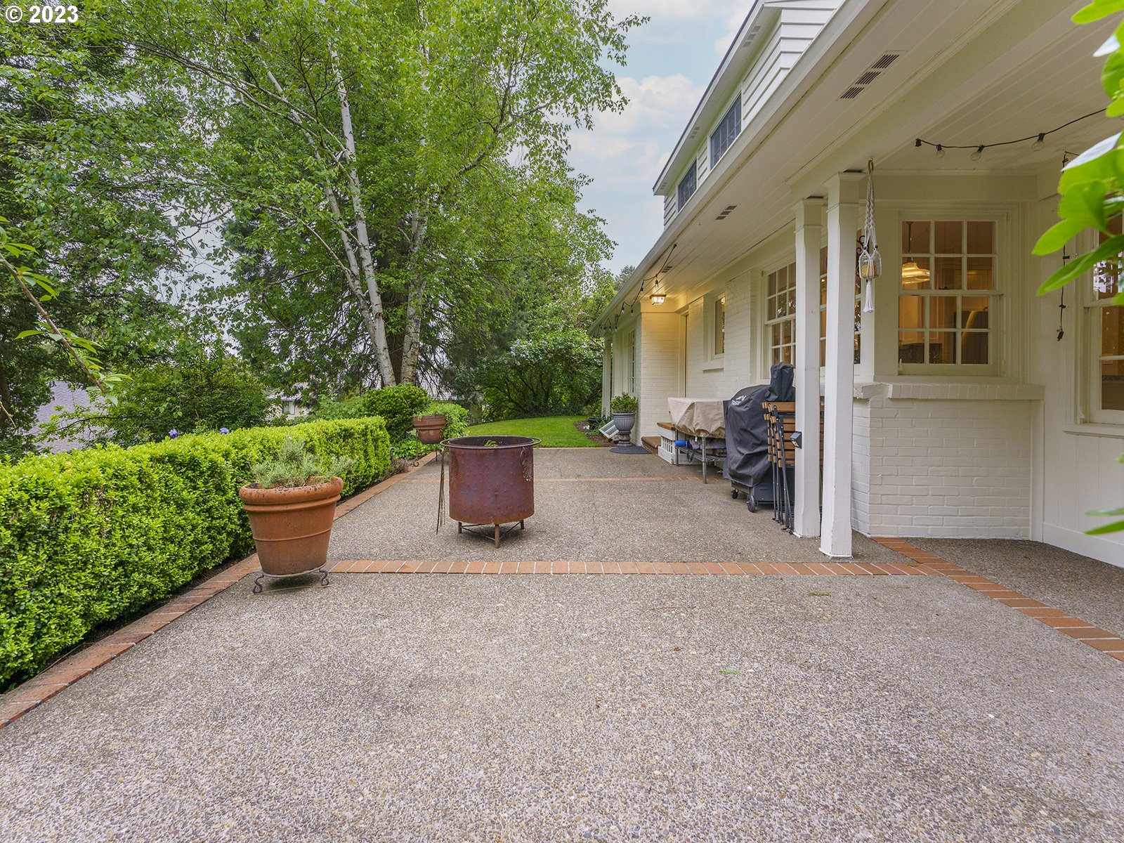 2828 Southwest Sunset Boulevard Portland, OR 97239 - Photo 29 of 32 a view of an outdoor space with porch and furniture