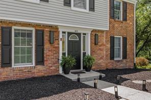 283 Brookwood Road Venetia, PA 15367 - Photo 2 of 36 a front view of a house with garden